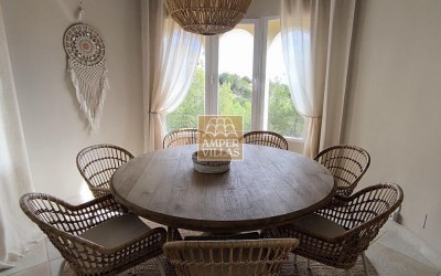  Fantástica villa con vistas panorámicas al mar.